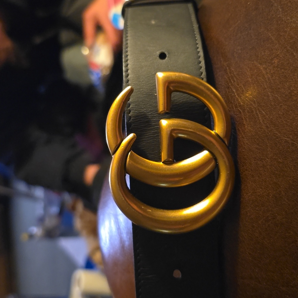 Black Leather Gucci Belt Soft Gold